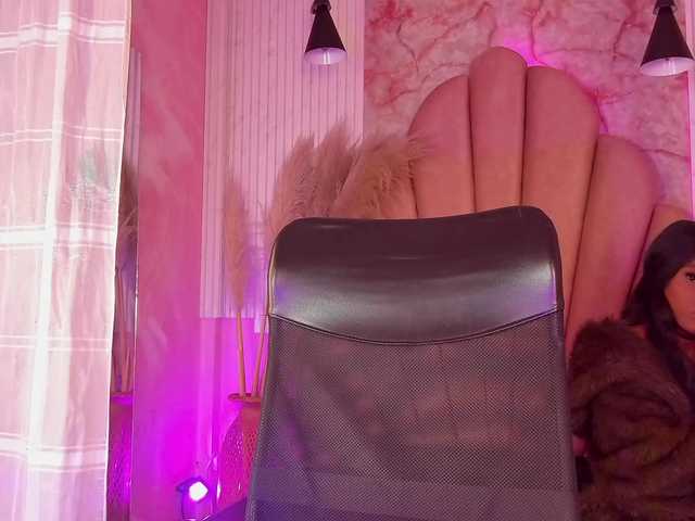 Sofi-Thomas live cam on BongaCams