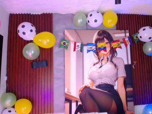Sofi-Thomas live cam on BongaCams