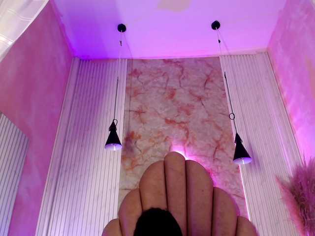 Sofi-Thomas live cam on BongaCams