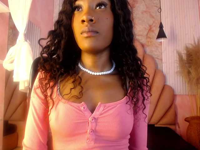 Sofi-Thomas live cam on BongaCams