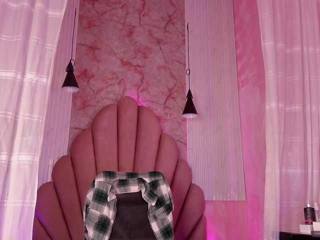 Sofi-Thomas live cam on BongaCams