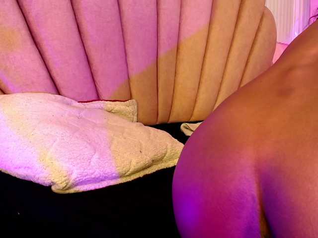 Sofi-Thomas live cam on BongaCams