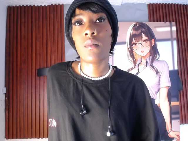 Sofi-Thomas's BongaCams show and profile