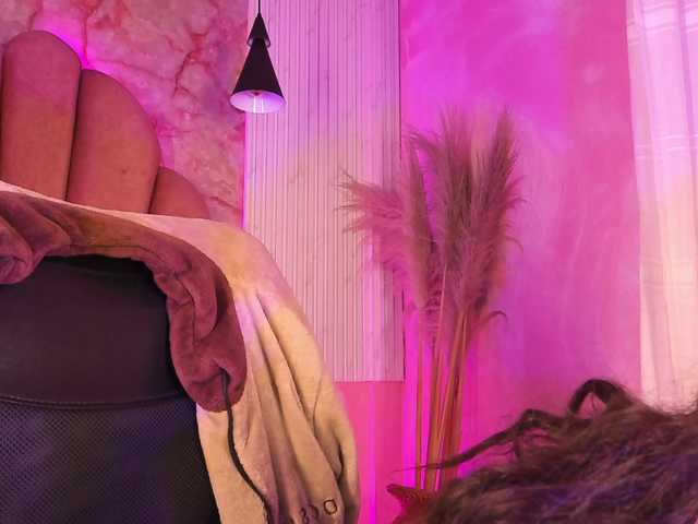Sofi-Thomas live cam on BongaCams