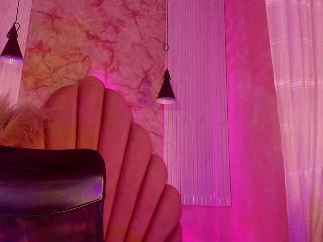 Sofi-Thomas live cam on BongaCams