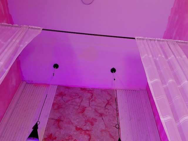 Sofi-Thomas live cam on BongaCams