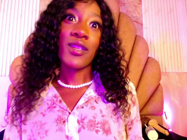 Sofi-Thomas live cam on BongaCams