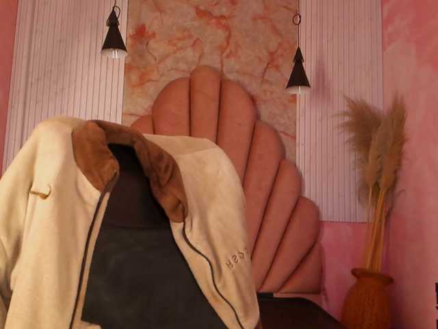 Sofi-Thomas live cam on BongaCams
