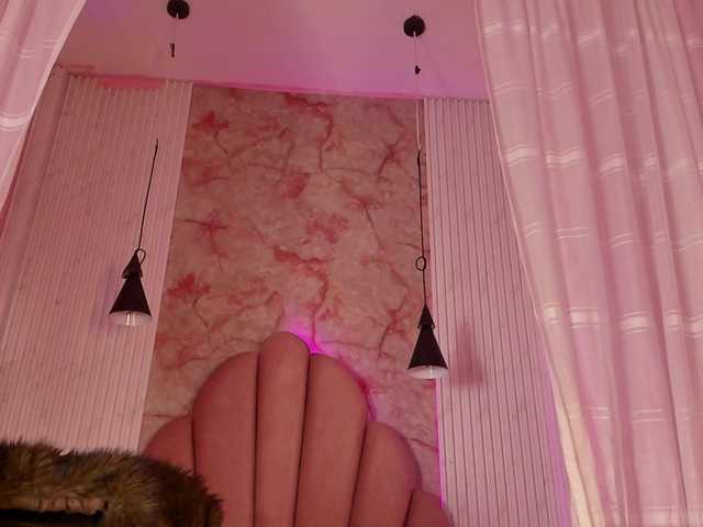 Sofi-Thomas live cam on BongaCams