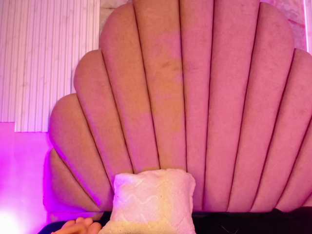 Sofi-Thomas live cam on BongaCams