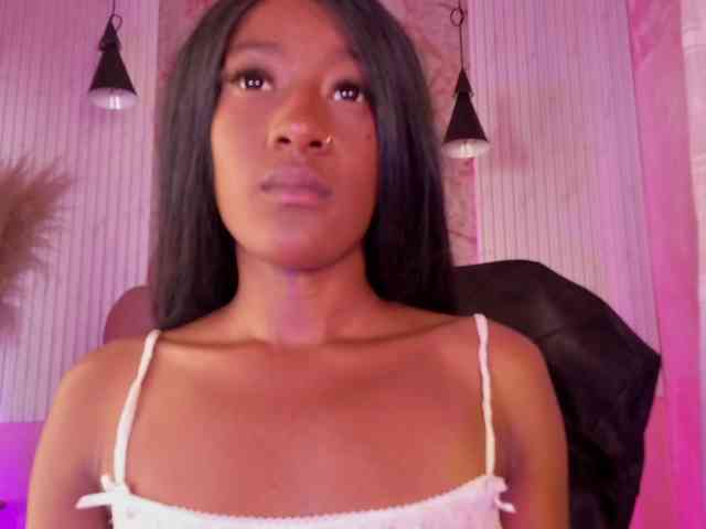 sofi-thomas's live room