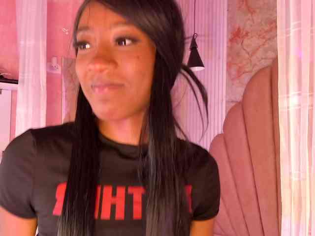 Sofi-Thomas's webcam live show