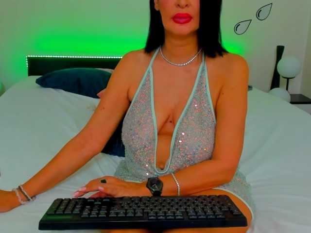 shanon4u live cam on UnifiedCams