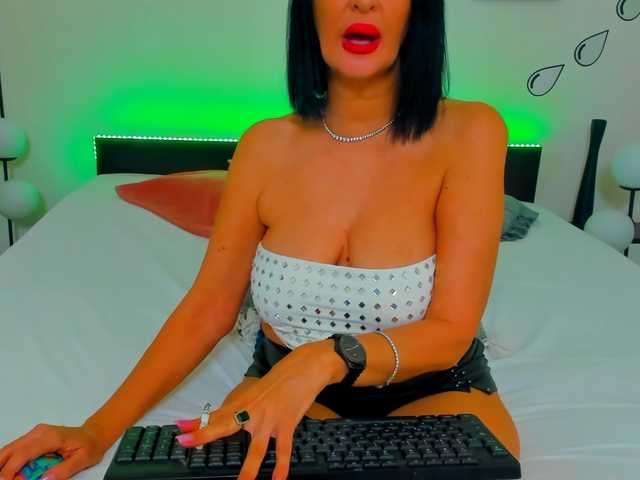 shanon4u live cam on UnifiedCams