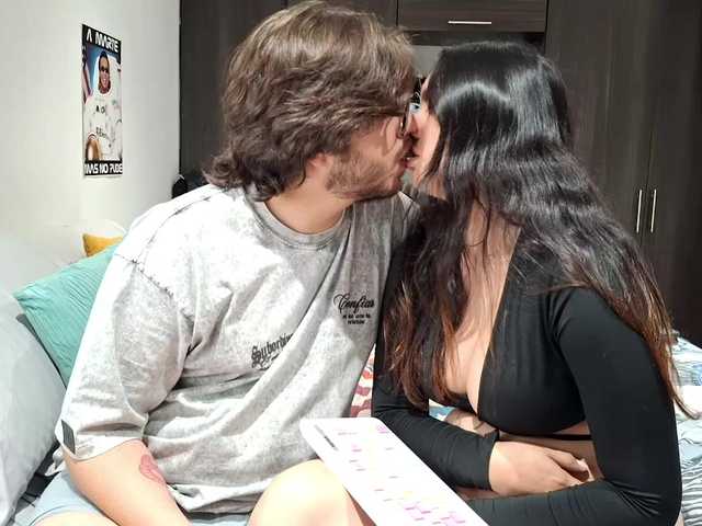 ethanandeve live cam on BongaCams