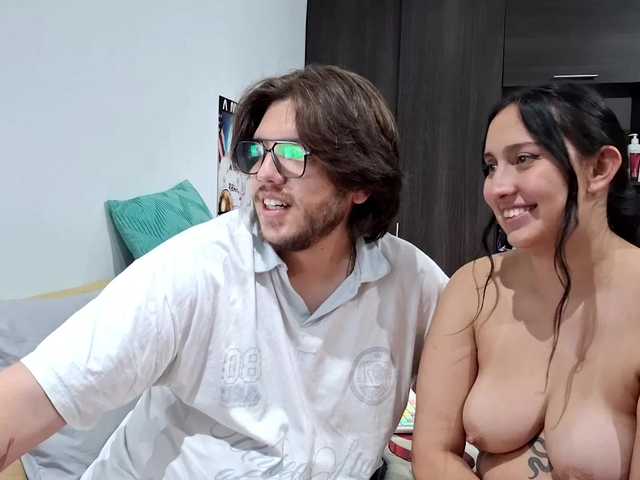 ethanandeve live cam on BongaCams