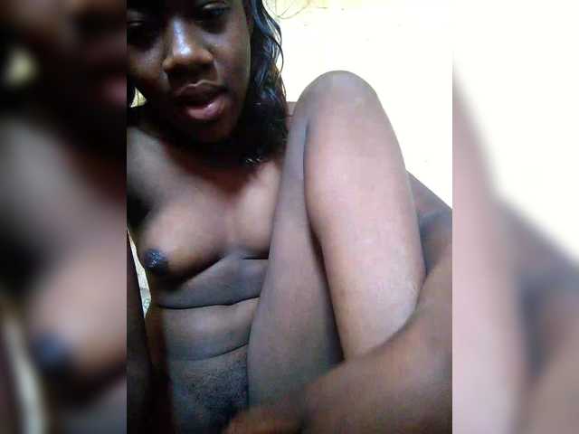 Miorac live cam on BongaCams