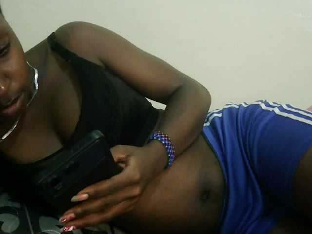Prettyebony3