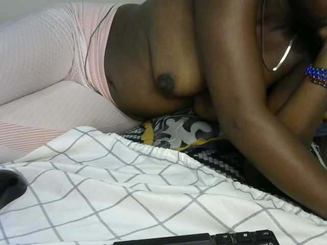 Prettyebony3