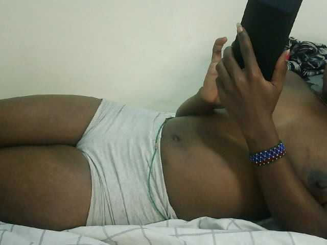 Prettyebony3
