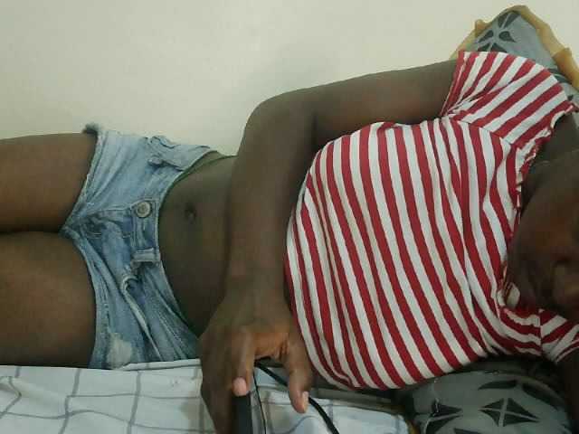 Prettyebony3