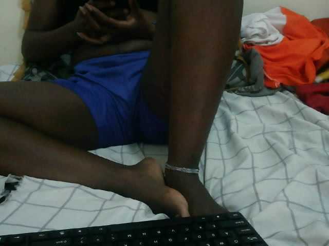 Prettyebony3 live cam on BongaCams