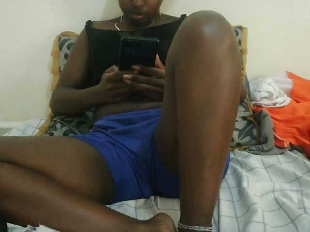 Prettyebony3