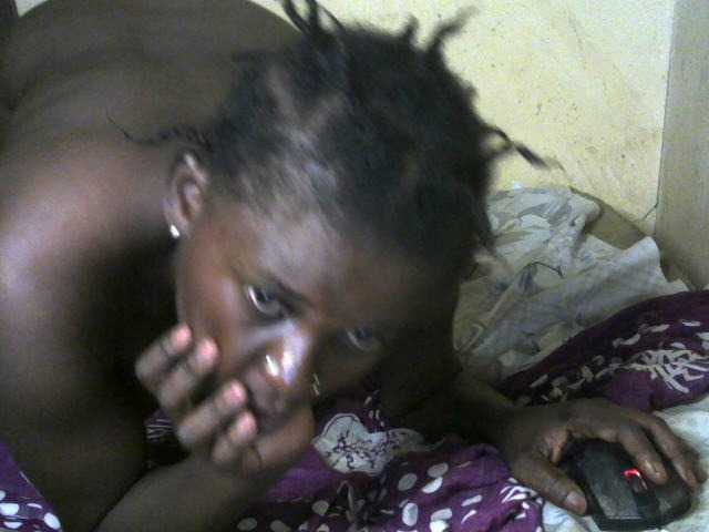 Prettyebony3
