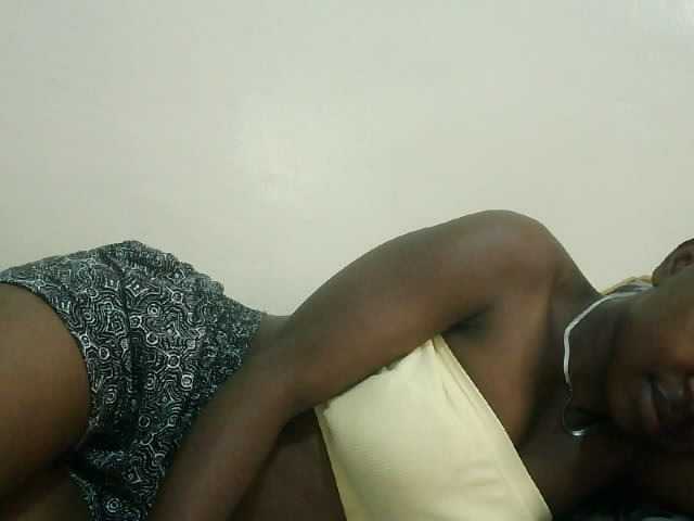 Prettyebony3