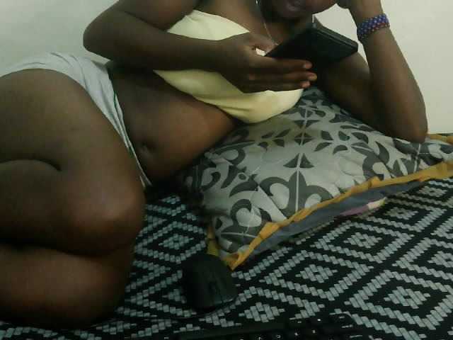 Prettyebony3