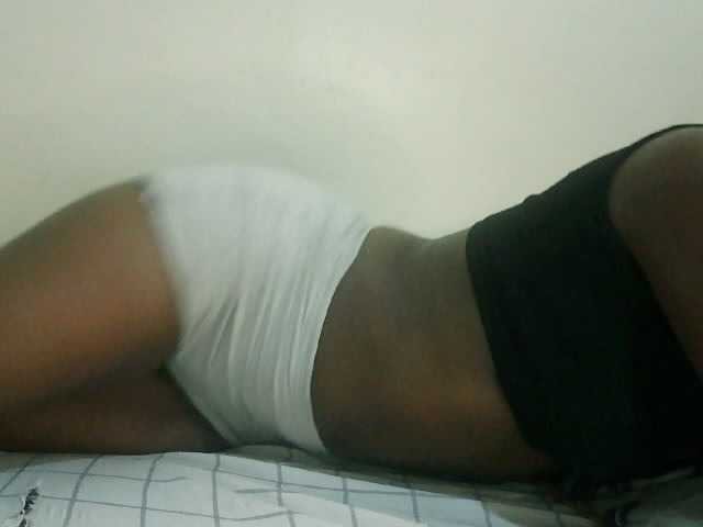 Prettyebony3
