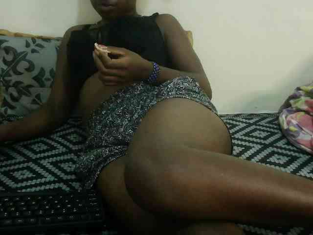 Prettyebony3