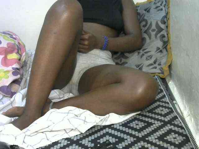 Prettyebony3 webcam