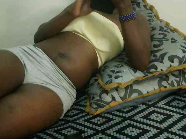 Prettyebony3 Prettyebony3