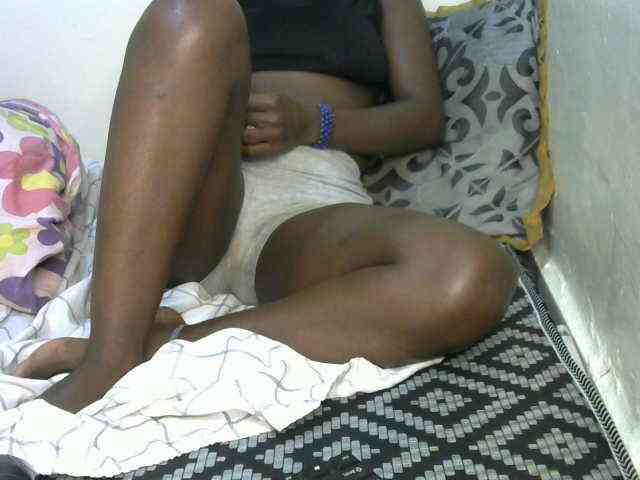 Prettyebony3 webcam