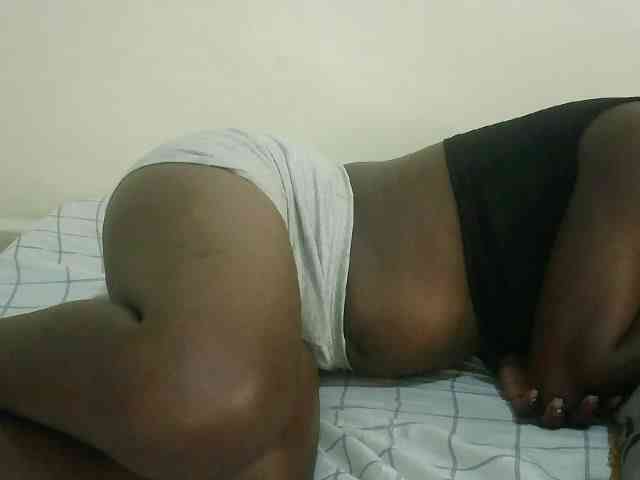 Prettyebony3 webcam