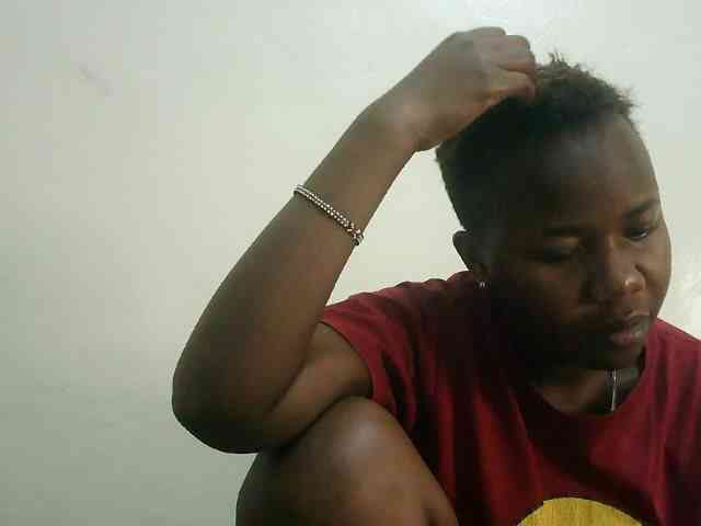 Prettyebony3 webcam