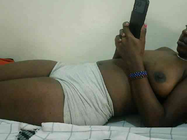 Prettyebony3 webcam