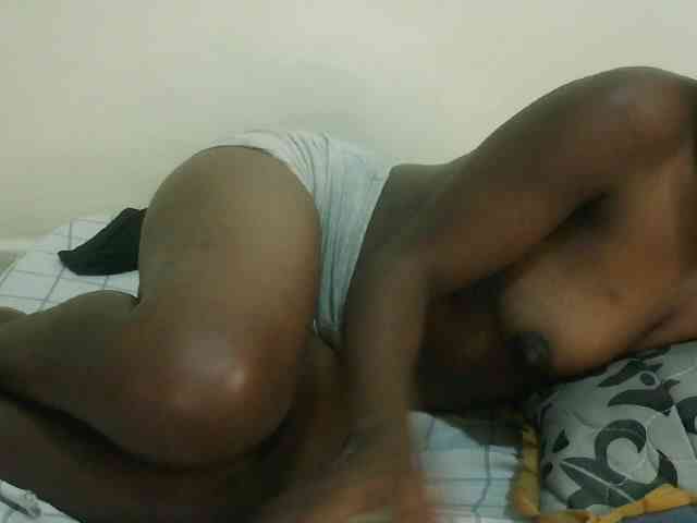 Prettyebony3 webcam