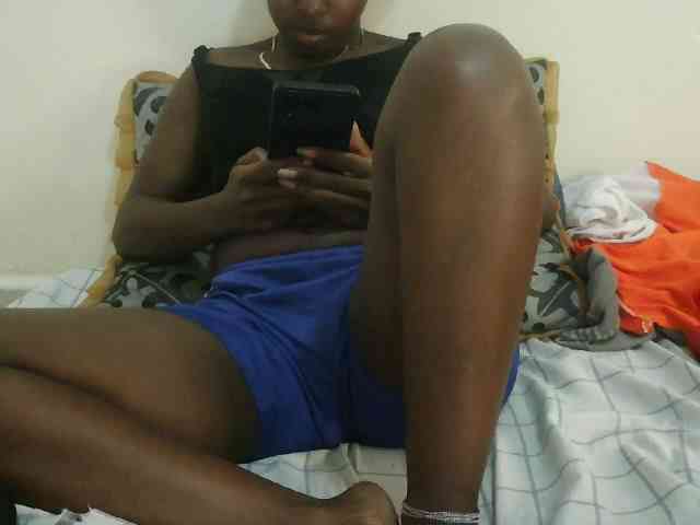 Prettyebony3 webcam