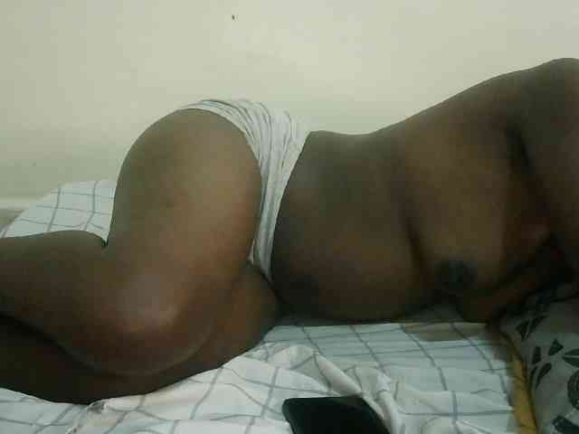 Prettyebony3 webcam