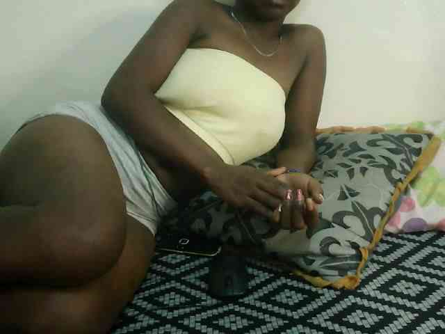 Prettyebony3