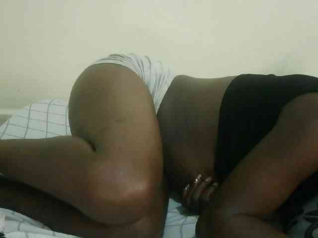 Prettyebony3 webcam