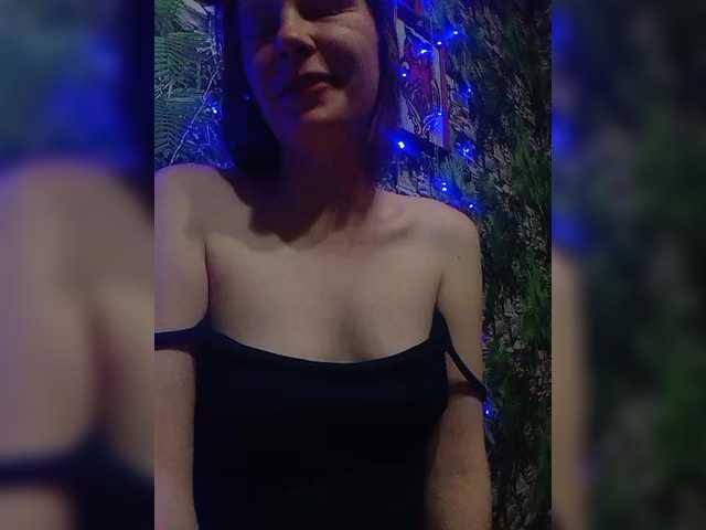 Marina1997-a's BongaCams show and profile