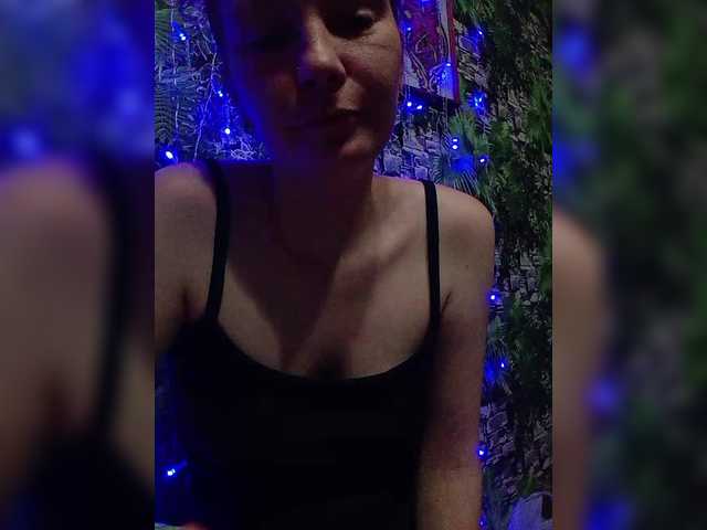 Marina1997-a's BongaCams show and profile