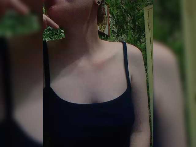 Marina1997-a's BongaCams show and profile