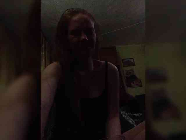 Marina1997-a webcam