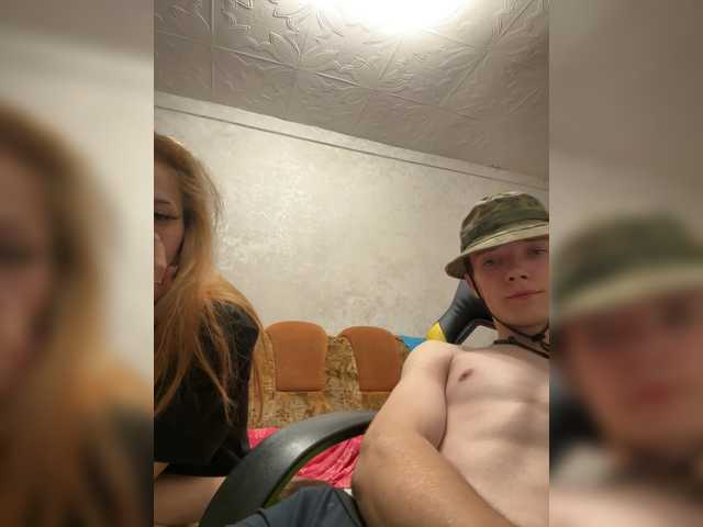 Falseness0 live cam on BongaCams