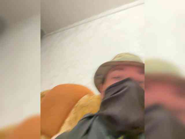 Falseness0 Sex Cam Show