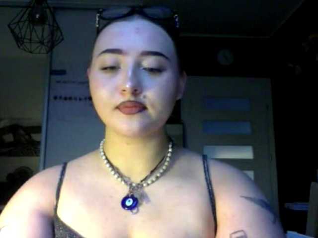 AriaLove live cam on BongaCams